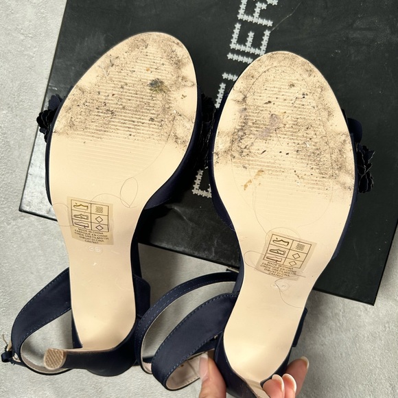 FOREVER NEW Floral Satin Heels - Picture 6 of 6